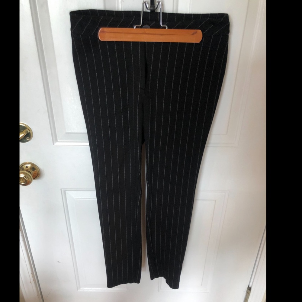 Sabié Mid Rise Pinstripe Trouser Legging